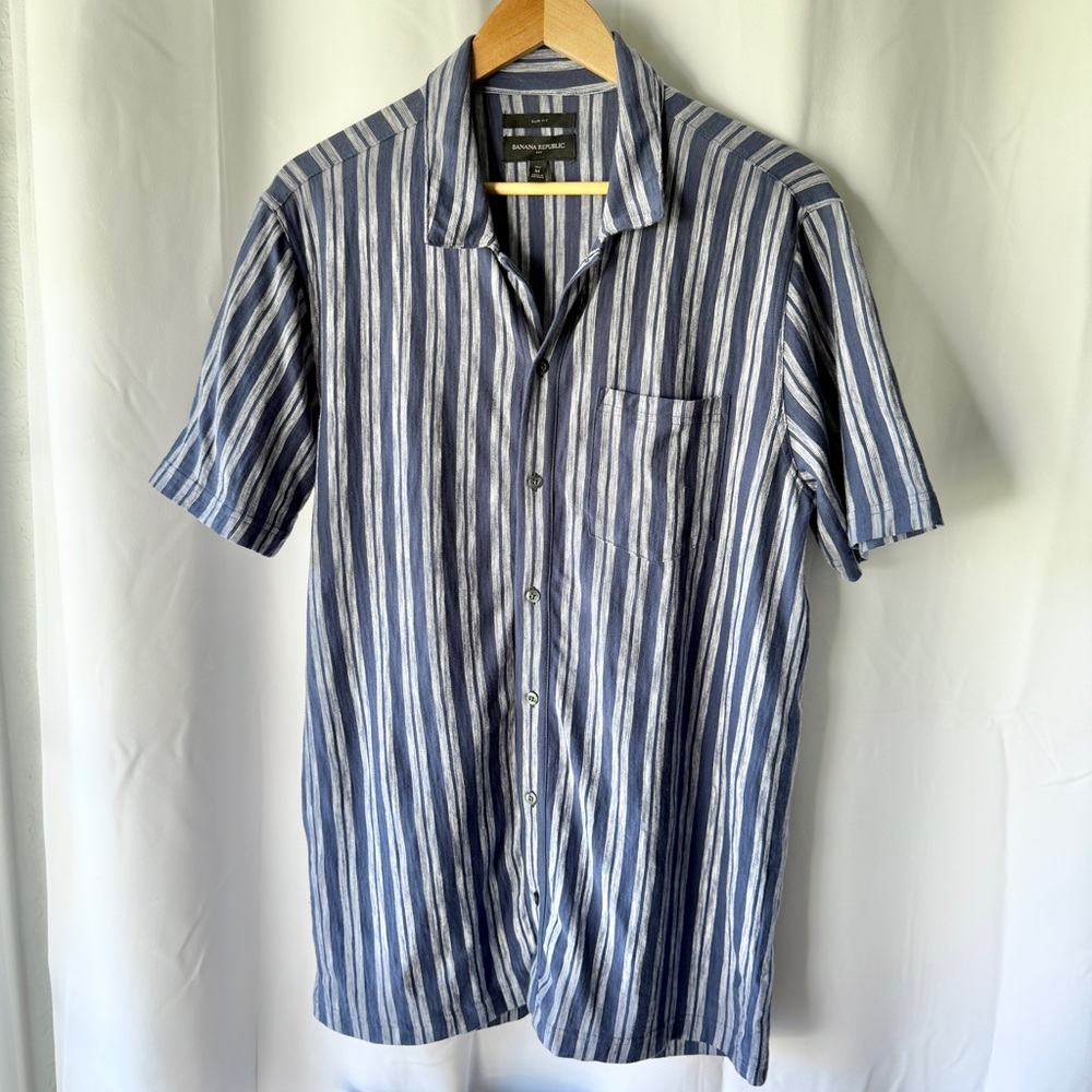 Banana Republic Men’s Short Sleeve 100% Cotton Button Up Shirt Navy M
